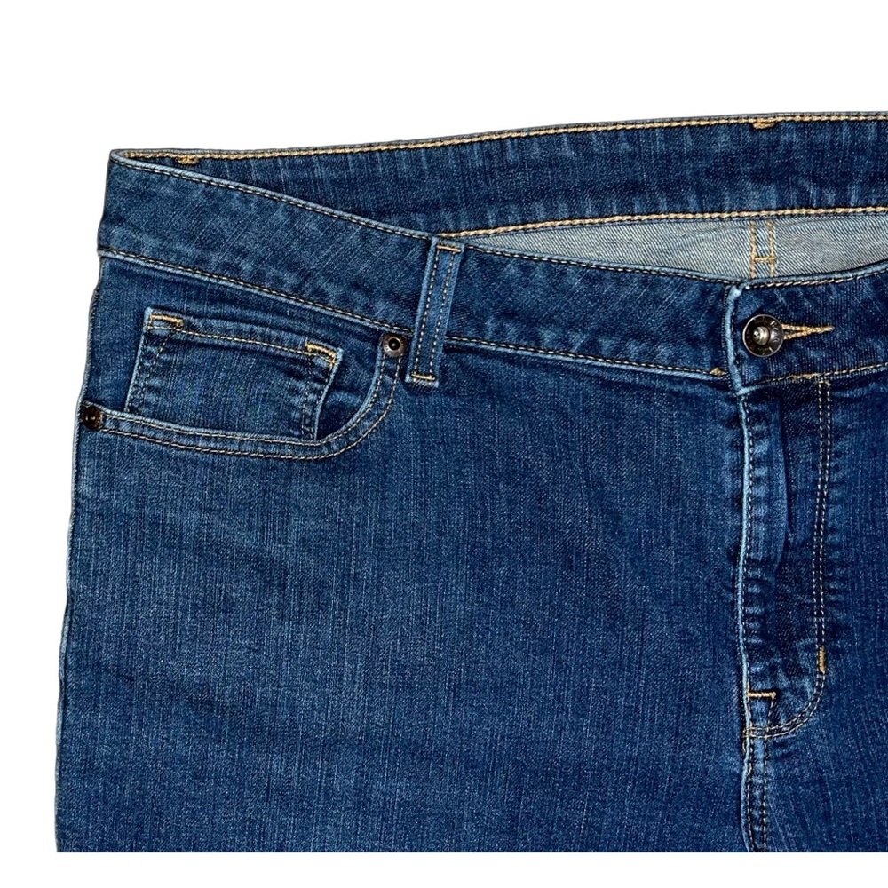 L.L. Bean Jeans Women’s Size 18 Regular Blue Modern Fit 39x29 - Picture 3 of 8